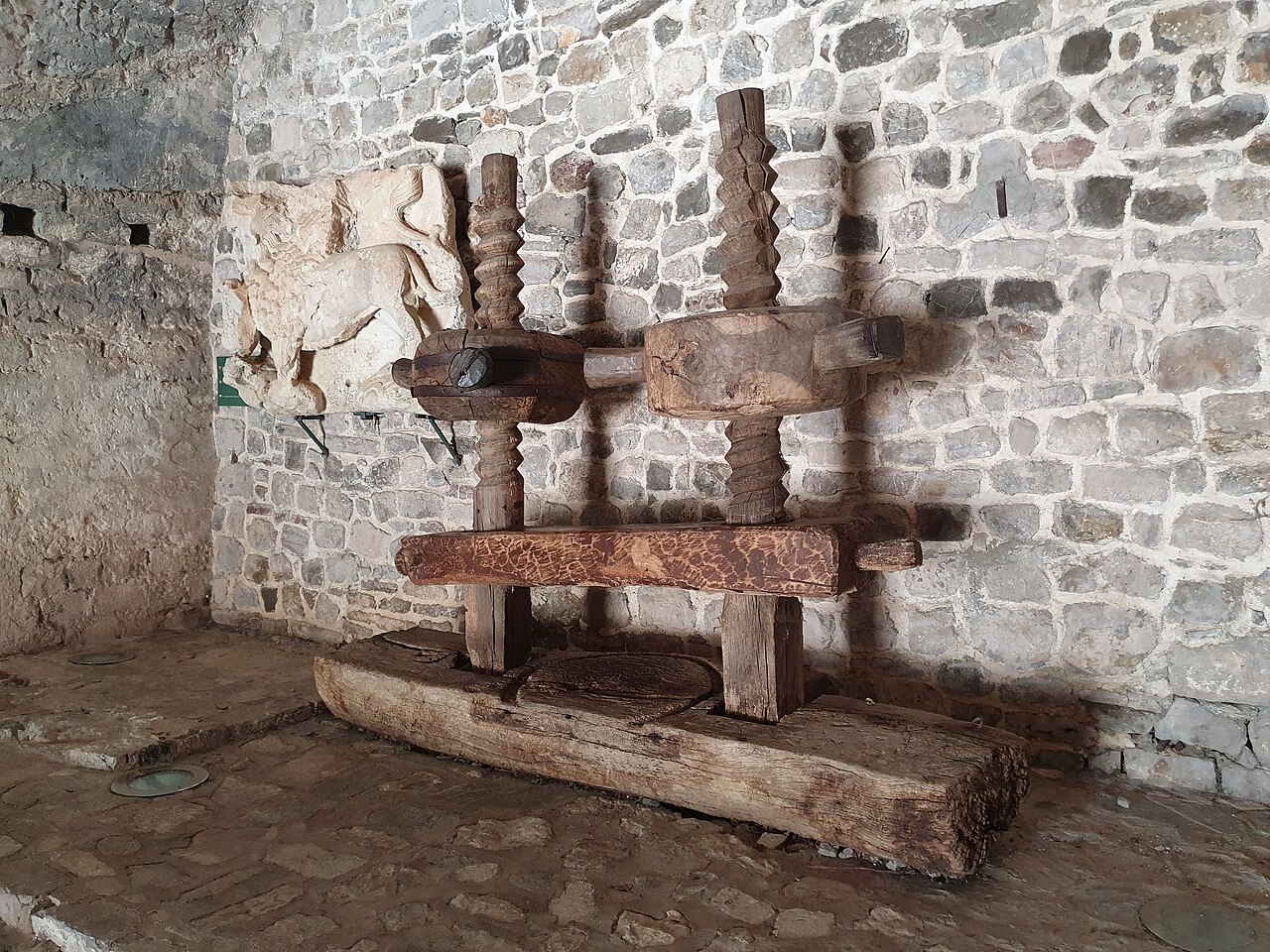 Machine press